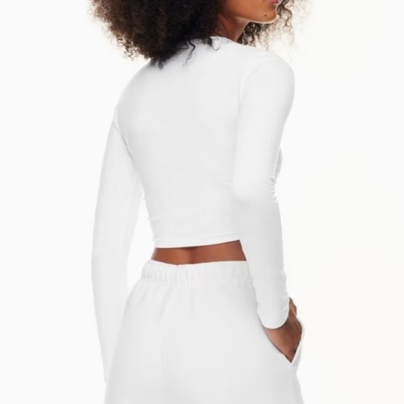 Aritzia TNA Chill Malibu Cropped Long Sleeve in Gray - Picture 7 of 7